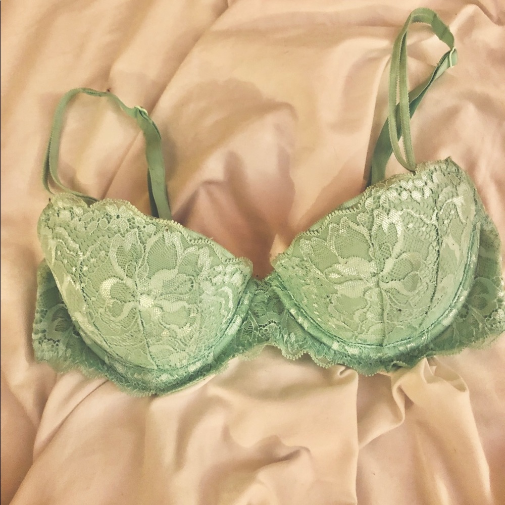 Victoria’s Secret PINK Mint Green Lace Bra